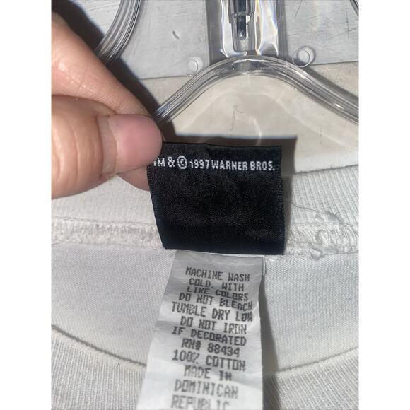 Vintage 1997 Warner Bros Men’s Bugs Bunny Santa White Long Sleeve Shirt X-Large - Picture 6 of 9